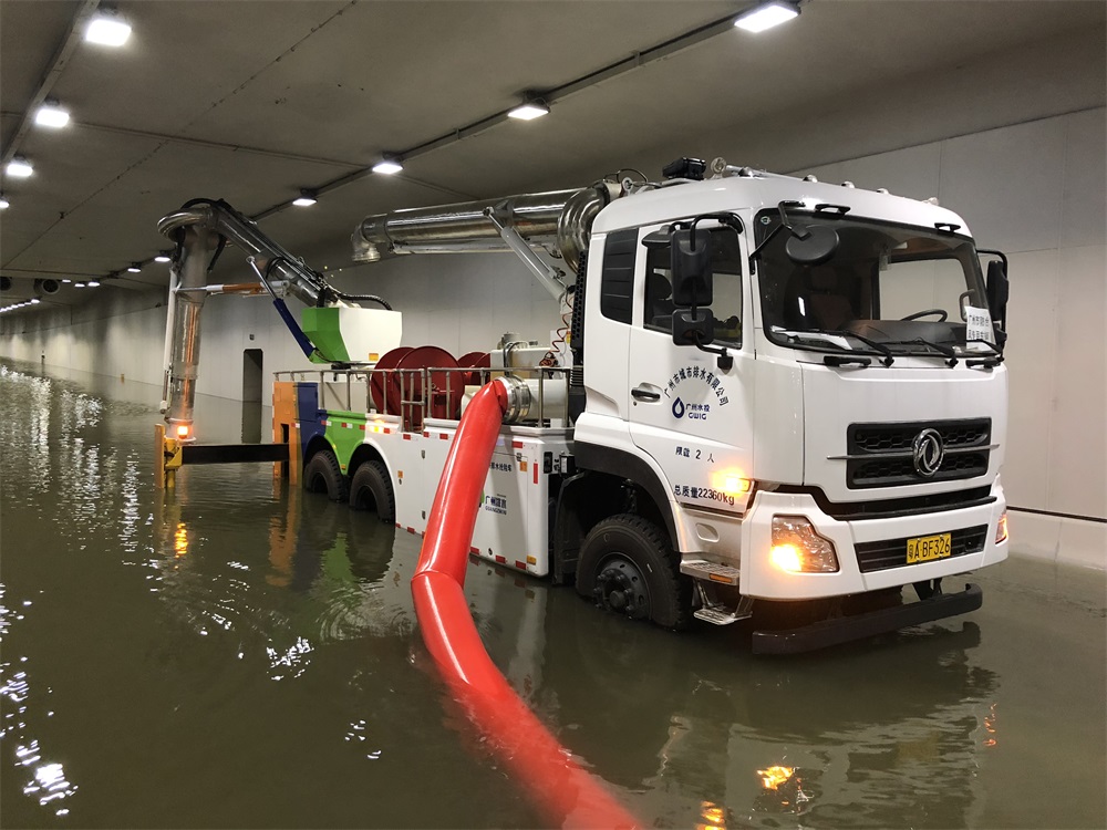 1500高空供排水搶險(xiǎn)車